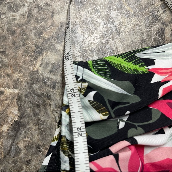 Swimsuits For All Women's Floral One Shoulder Takini Swim Top Black Size 24 - Picture 6 of 14